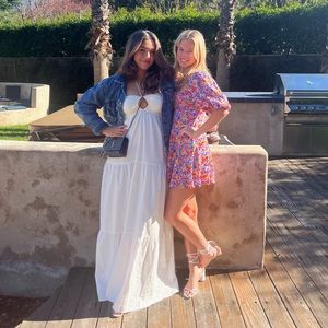 Meet your Posher, Dena